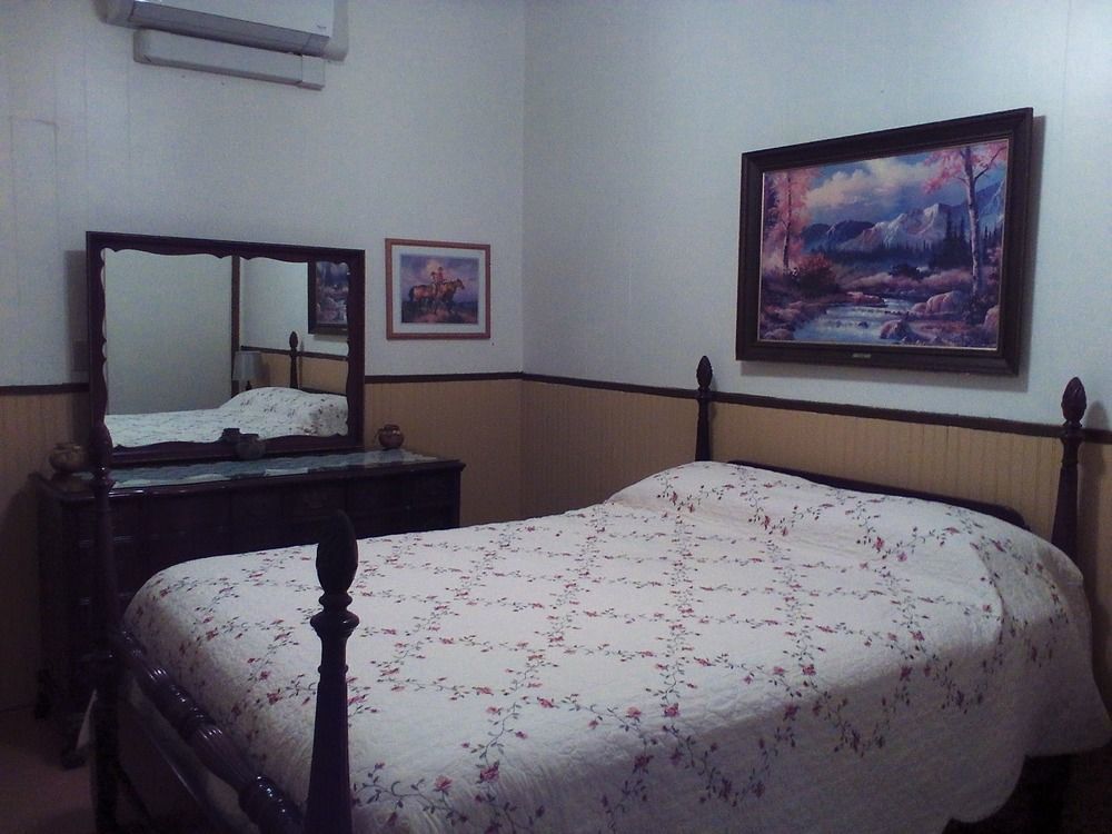Historic Capitol Hotel Vacation Suites Downtown 버팔로 외부 사진